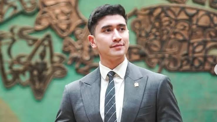 Jadi Anggota Dewan, Verrel Bramasta Tunjukkan Komitmen untuk Rawat Budaya Lokal Berikan Bantuan Rp 100 Juta