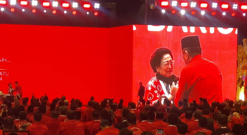 Megawati Soekarnoputri Menangis, Hasto Kristiyanto Hadiri Penutupan Kongres PDIP di Bali