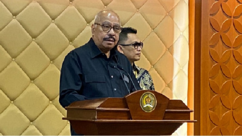 Fraksi Golkar MPR RI Melchias Markus Mekeng minta pemerintah, khususnya Presiden Prabowo, menata ulang anggaran pendidikan dari APBN sesuai konstitusi