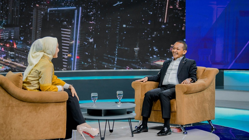 Menteri Energi dan Sumber Daya Mineral (ESDM) Bahlil Lahadalia menekankan akan menindak tegas pelaku penambangan ilegal tanpa pandang bulu