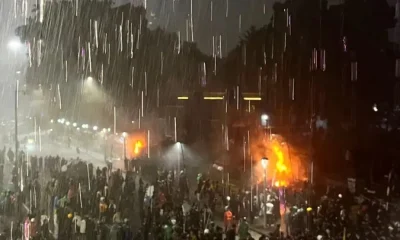 Jakarta Mencekam, Begini Kondisi di Depan Polda Metro Jaya