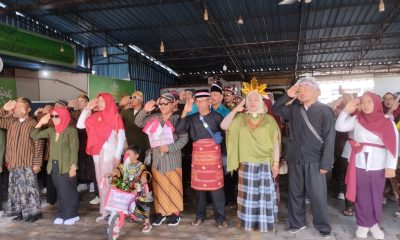 NU Mengwi Peringati HUT Ke-80 RI dalam Semangat Kebhinekaan Kenakan Ragam Pakaian Adat