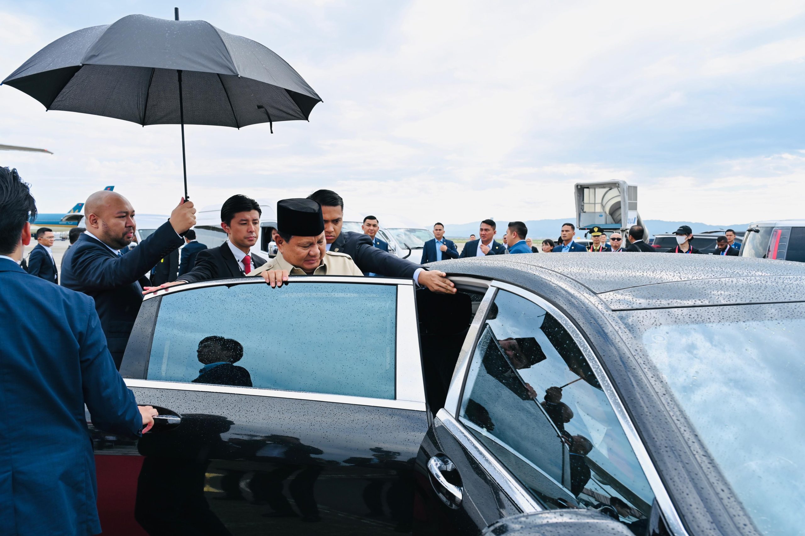 Presiden Prabowo Tiba di Osaka, akan Kunjungi Paviliun Indonesia pada Expo 2025 Osaka