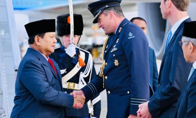 Tiba di Amsterdam, Presiden Prabowo Disambut Hangat