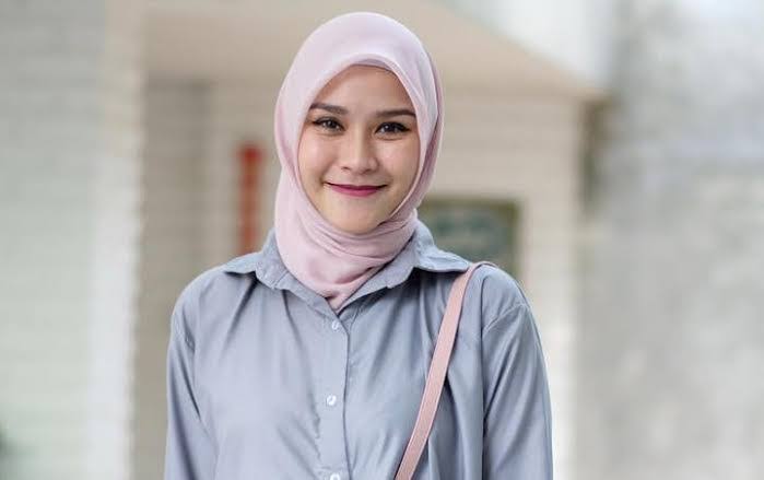 Gegara Unggah Soal Ojek Online, Zaskia Diserang Netizen dan Langsung Klarifikasi