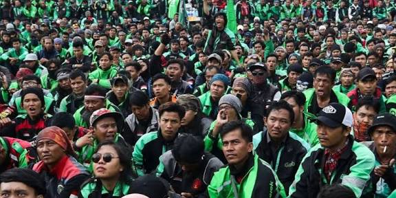 Perhatian! Besok Ada Demo Besar Ojol, Hindari Area Gedung DPR Senayan