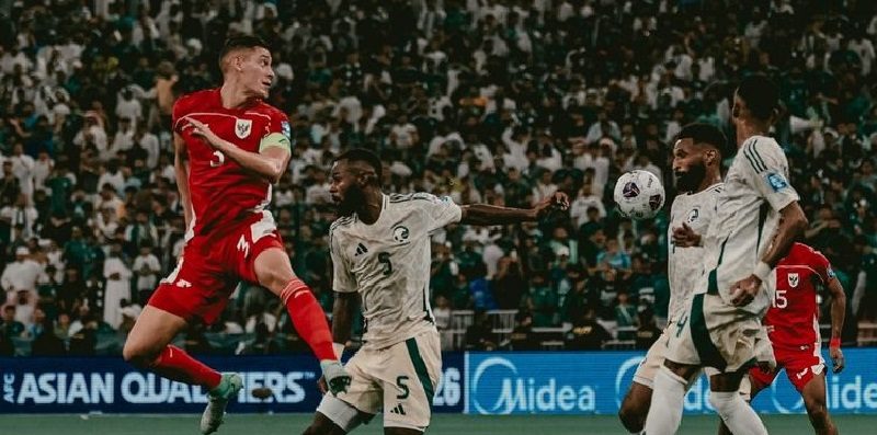 Kualifikasi Piala Dunia 2026: Penalti Kevin Diks Antar Indonesia Kalah Tipis 2-3 dari Arab Saudi