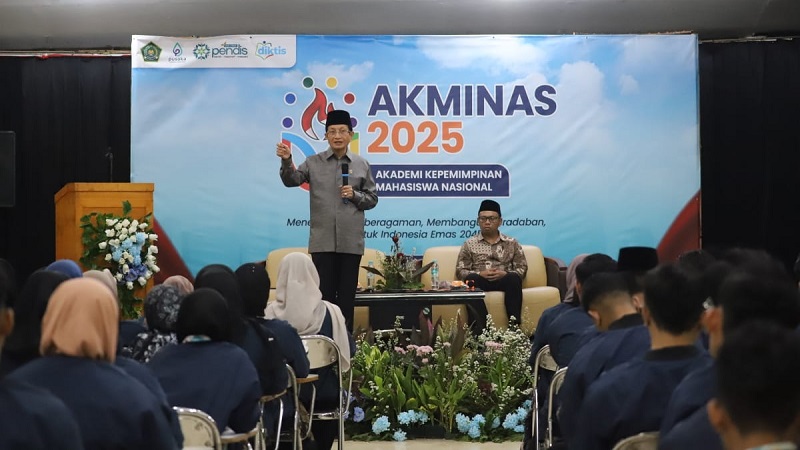 Kepada 100 Peserta AKMINAS Menag Nasaruddin Ungkap Jalan Utama Mencapai Kebenaran dan Menjadi Pemimpin Bijak