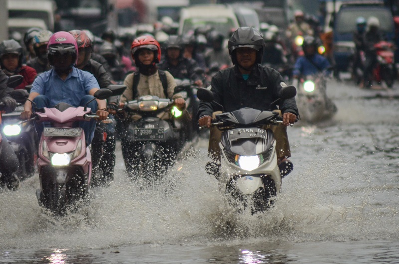 Cuaca Jakarta 6 November 2025 : Hujan Ringan Diprediksi Turun pada Siang Hari