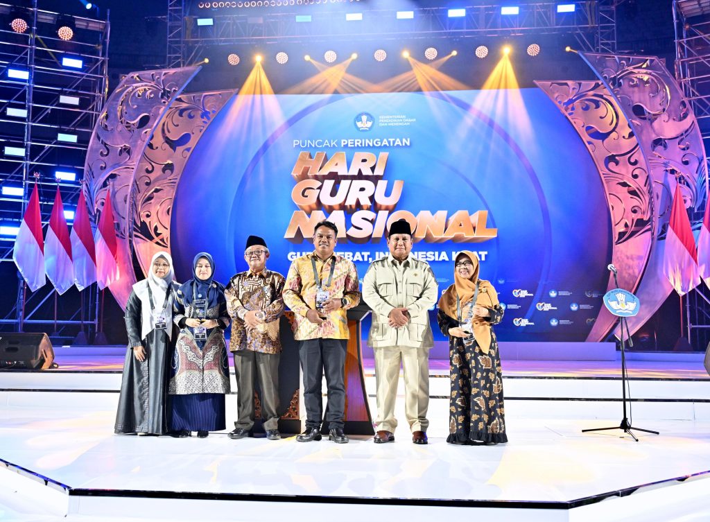 Kisah Tiga Guru Penerima Anugerah Guru Indonesia 2025 : Mengajar dengan Hati