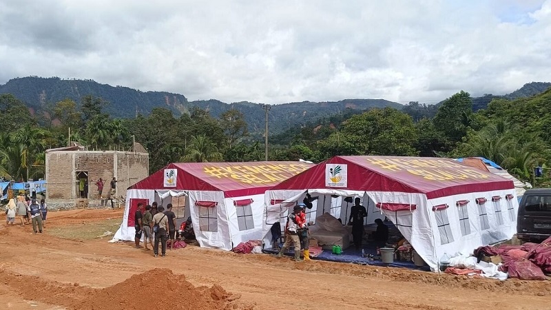 Bencana Aceh – Sumatera: Dilengkapi Instalasi Starlink, Kemensos Dirikan Kamp Pengungsian di Tanah Merah Tapanuli Tengah
