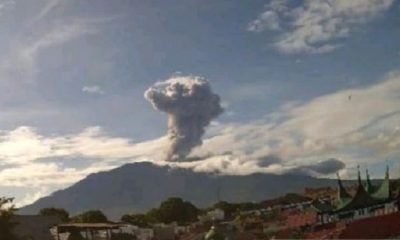 Gunung Marapi Erupsi Lontarkan Abu 1.200 Meter, Agam dan Tanah Datar Sumbar Waspada Banjir Lahar Hujan