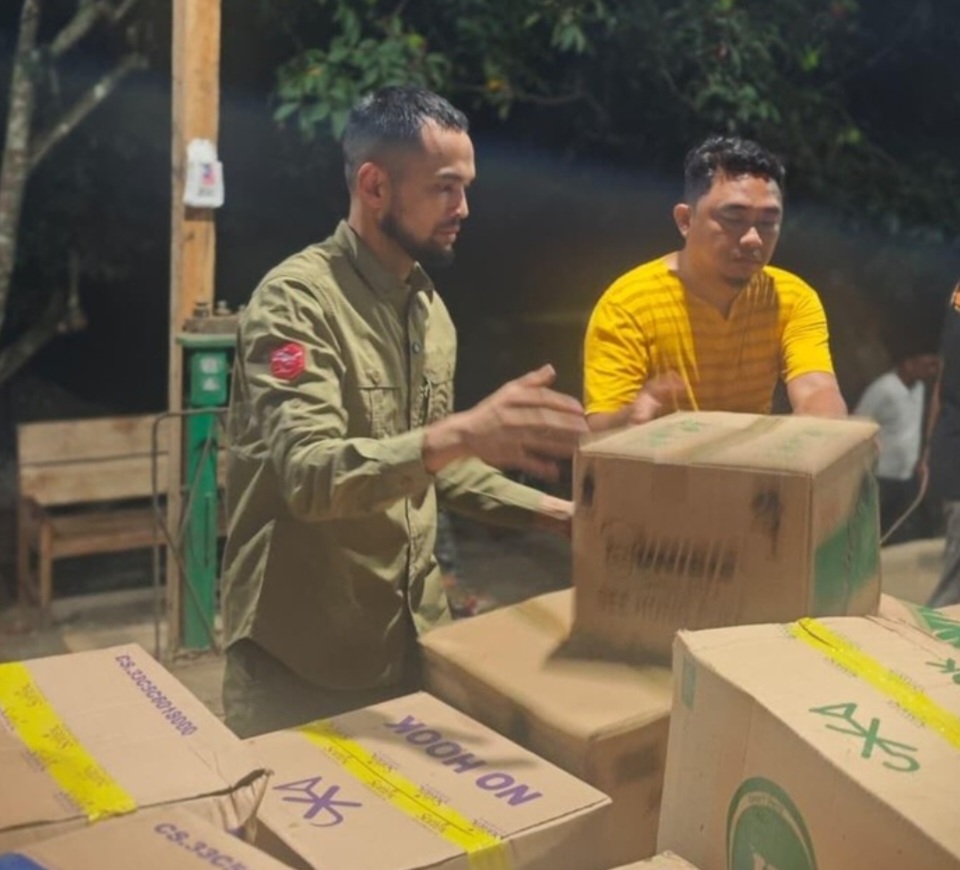 Teuku Wisnu Turun Langsung Bantu Korban Bencana Banjir dan Longsor di Aceh