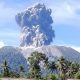 Gunung Ibu Kembali Erupsi, Lontarkan Abu Vulkanik Hingga 800 Meter
