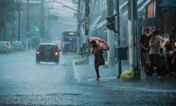 BPBD DKI Jakarta Ingatkan Potensi Cuaca Ekstrem Hingga Awal Februari