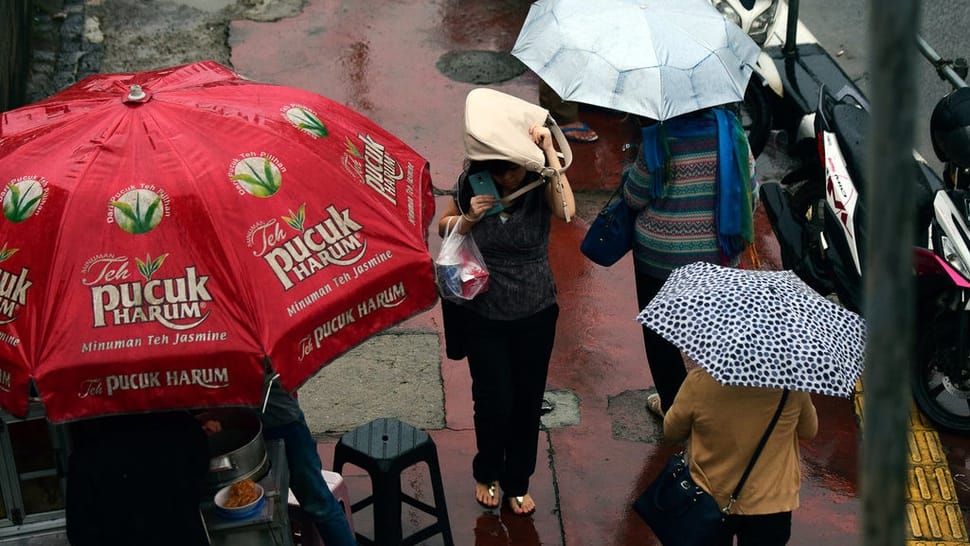 Cuaca Jakarta 7 Januari 2026 : Sebagian Besar Wilayah Diguyur Hujan Ringan
