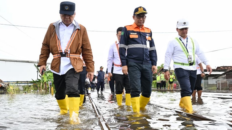 Cuaca Ekstrem Mengintai, Menhub Dudy Instruksikan Penguatan Koordinasi untuk Memastikan Keselamatan Masyarakat