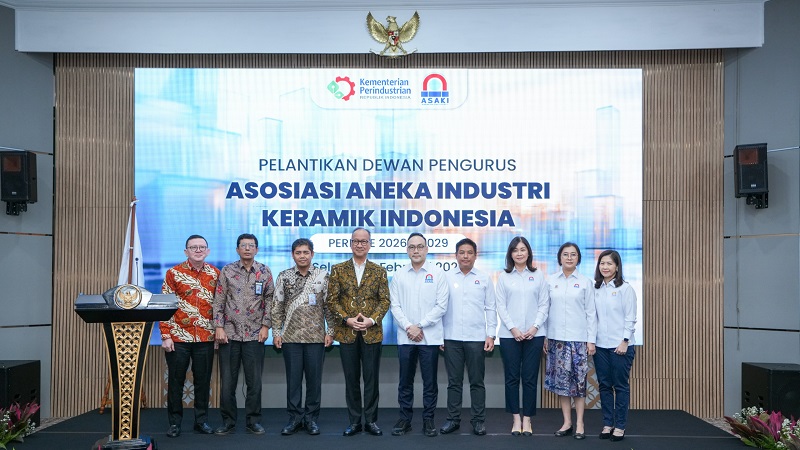 Target 4 Besar Dunia: Menperin AGK Ungkap Strategi "Naik Kelas" Industri Keramik Nasional di Era Asta Cita