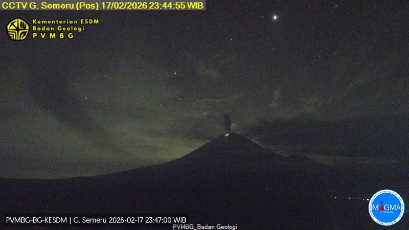 Di Penghujung Selasa, Gunung Semeru Erupsi dengan Tinggi Kolom Abu 1 Km