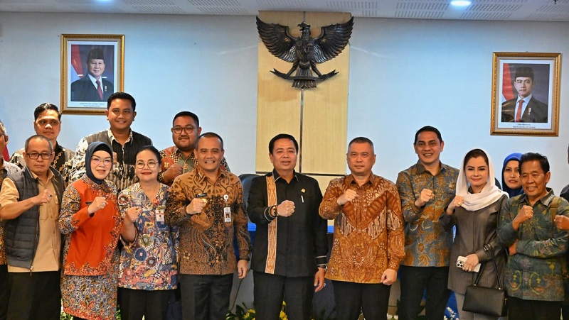 Angkutan Lebaran: Menhub Dudy Ungkap Kemenhub dan KAI Siagakan Patroli pada Titik Rawan di Jateng