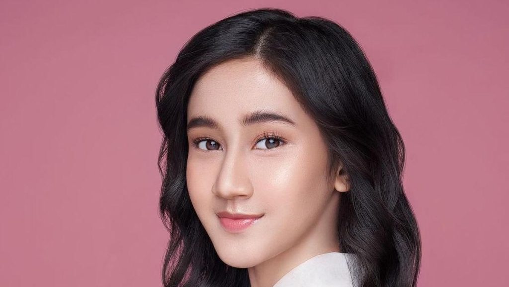 2 Tahun Lalu Adik Jatuh dari Lantai 6 Kampus, Keysa Levronka Dampingi Ibunya Cari Keadilan