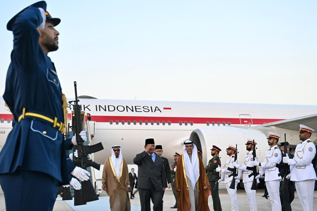 Prabowo Tiba di Abu Dhabi, Perkuat Kemitraan Strategis Indonesia - PEA