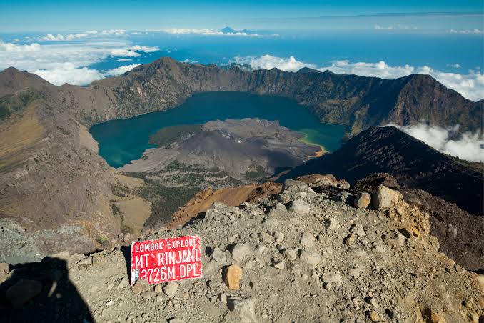 Hore! Pendakian Gunung Rinjani Kembali Dibuka Mulai 28 Maret 2026