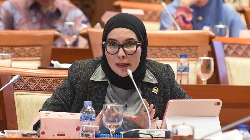 Anggota Komisi I DPR RI, Okta Kumala Dewi, menilai kondisi ini perlu diantisipasi sejak dini agar tidak membebani masyarakat secara berlebihan.