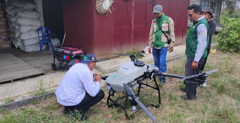 Kementerian Pertanian (Kementan) terus mendorong modernisasi sektor pertanian melalui pemanfaatan teknologi berbasis mekanisasi, salah satunya dengan melibatkan petani dalam pengoperasian drone pertanian di lokasi Cetak Sawah Rakyat (CSR) Kapuas, Kalimantan Tengah.