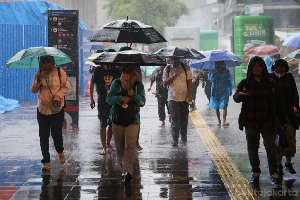 Cuaca Jakarta 10 Maret 2026 : Berpotensi Hujan Ringan pada Siang dan Sore Hari