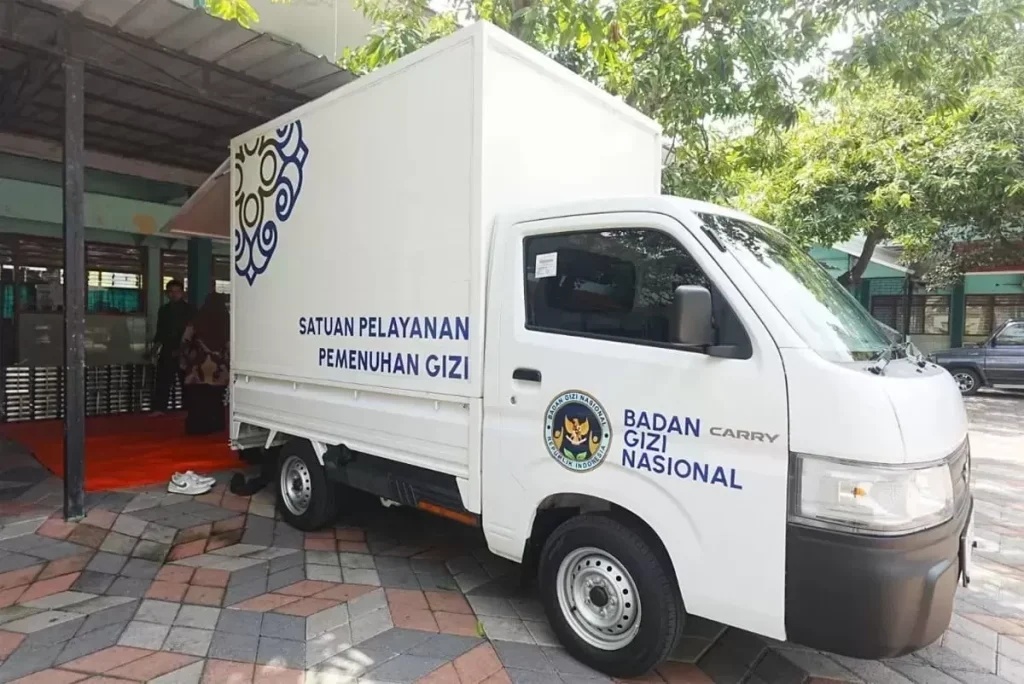 Duh! Mobil Box MBG di Nabire Dipakai Angkut Sampah, BGN Tindak Tegas
