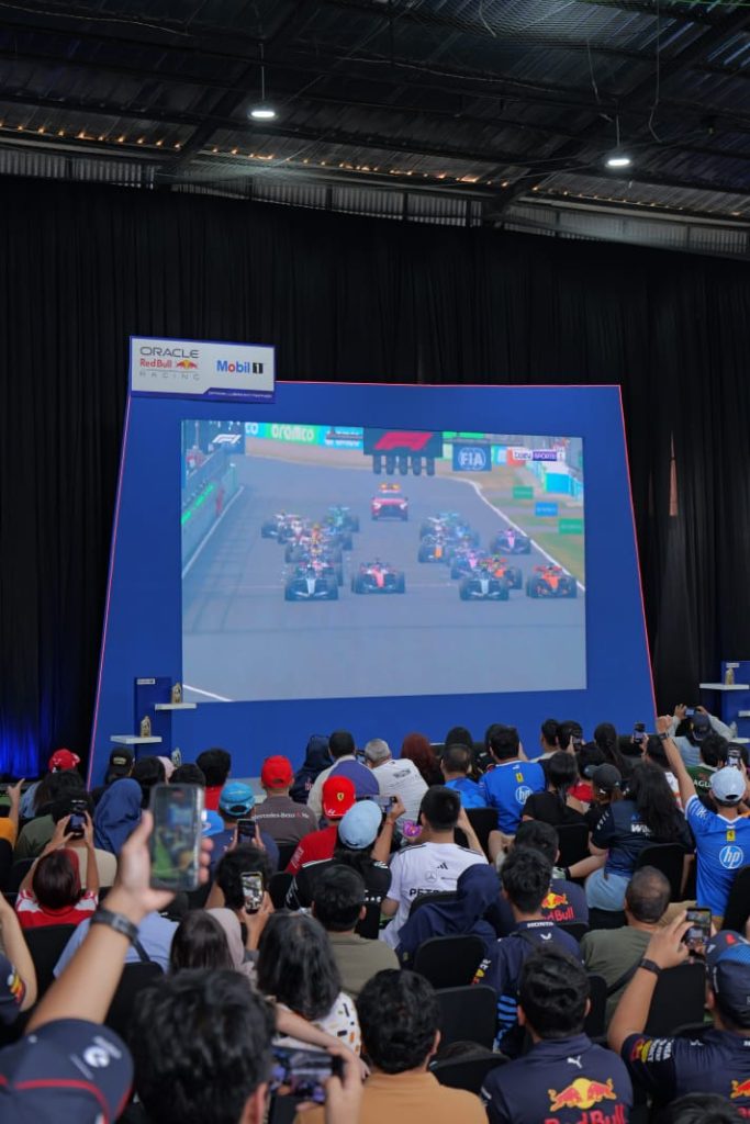 Dukung Pertumbuhan Ekosistem Motorsport di Tanah Air, Mobil™ Temani Komunitas Menikmati Seru Formula 1 di Nobar Japanese Grand Prix 2026