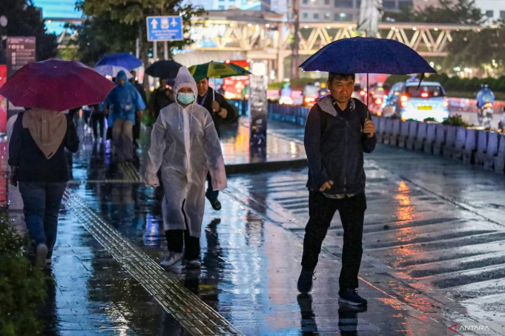 Cuaca Jakarta 15 April 2026 : Sebagian Wilayah Hujan Ringan dan Hujan Sedang