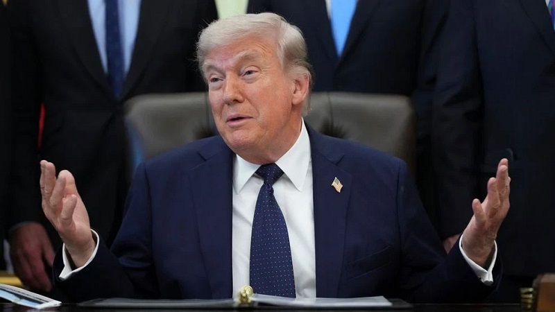 Presiden Amerika Serikat (AS) Donald Trump mengatakan jika Iran tidak mau kembali ke meja perundingan dan mencapai kesepakatan, AS akan melanjutkan pengeboman terhadap target militer lainnya