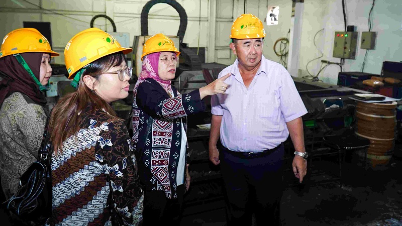 Direktur Jenderal Industri Kecil, Menengah, dan Aneka (IKMA) Reni Yanita mengemukakan, jumlah IKM perkakas tangan di Indonesia saat ini mencapai 123 unit usaha dengan tenaga kerja sebanyak 512 orang berdasarkan data SIINas hingga pertengahan November 2025. (Kemenperin)