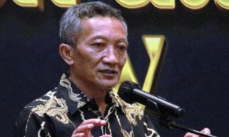 Gungde Ariwangsa SH, peringatan Hari Reformasi Nasional, 21 Mei, di tahun-tahun mendatang hanya akan menjadi ritual tahunan yang ironis: merayakan runtuhnya sebuah diktator lama, sambil merawat benih diktator baru. 
