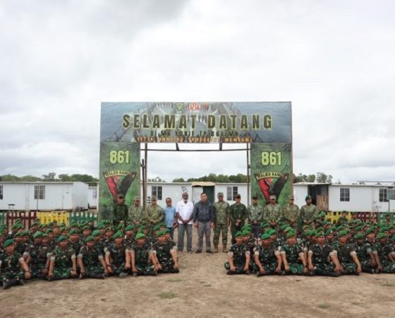 Menhan Sjafrie Tegaskan Prajurit Yonif TP 861/Maleo Kamur Selalu Siap Menghadapi Berbagai Tantangan Tugas