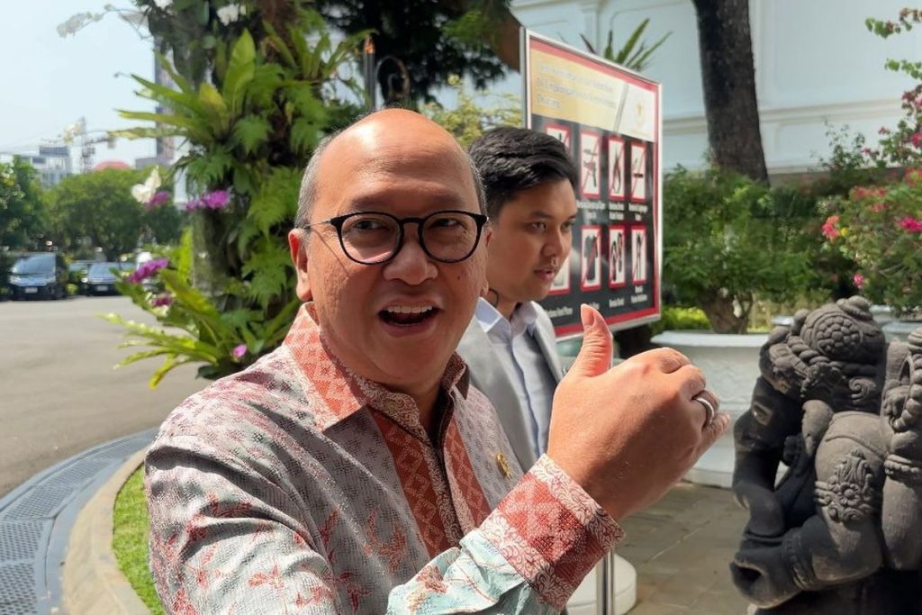 Rosan: Danantara Sumber Daya Indonesia Resmi Jadi BUMN Pekan Depan