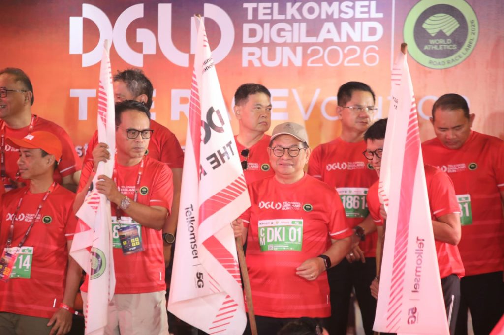 Jakarta Siap Jadi Sport Tourism, Pramono Hadiri Flag Off Half Marathon Telkomsel Digiland Run