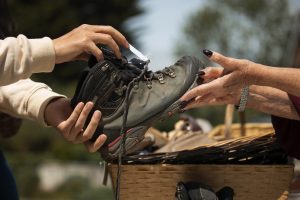 Cara Merawat Sepatu Gunung