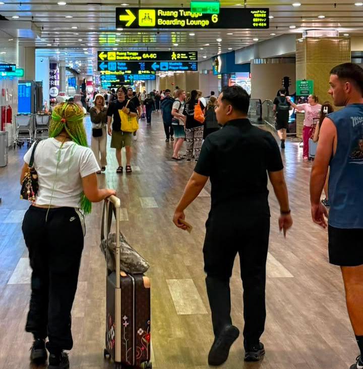 Buat Gaduh di Bandara, Imigrasi Ngurah Rai Deportasi Wanita WN Arab Saudi