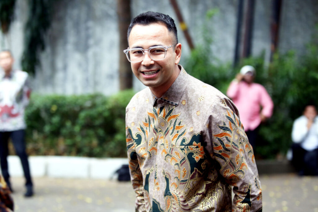 Raffi Ahmad Jelaskan Awal Pertemuan dengan Perusahaan Blueray Cargo yang Muncul di Sidang Korupsi Bea Cukai