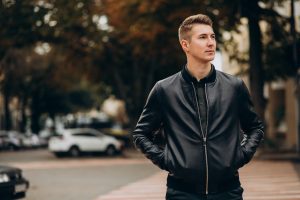 mencuci jaket kulit