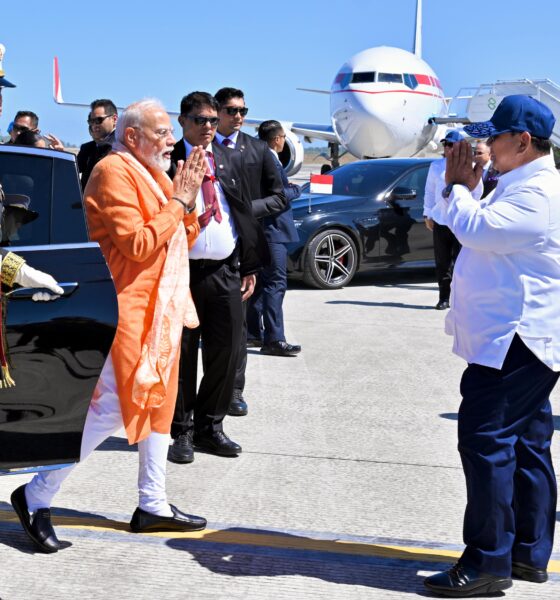 Tiba di Candi Prambanan Yogyakarta, Presiden Prabowo Sambut PM Modi