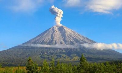 Gunung Semeru Erupsi, Enam Kali Luncurkan Lava Pijar hingga 1 Kilometer