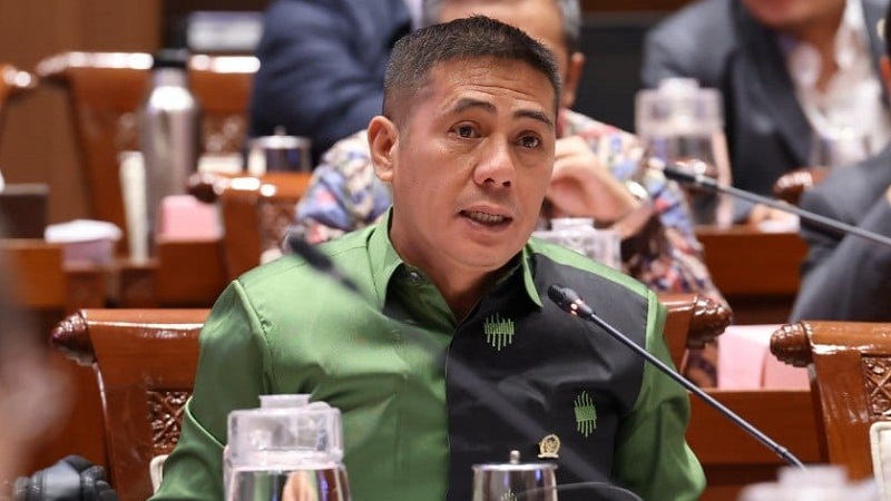 Anggota Komisi I DPR RI Syamsu Rizal mendesak Indonesia harus konsisten menyuarakan penghentian serangan dan mendorong semua pihak menahan diri dalam perang Amerika dan Iran. (Foto: dpr)