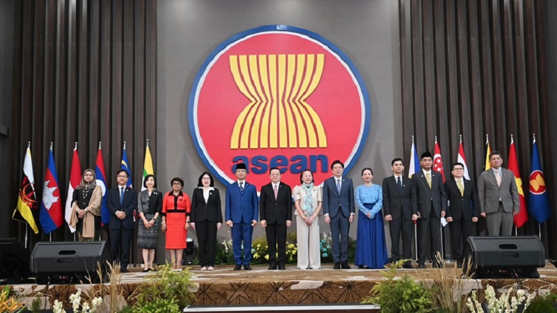 Menteri Luar Negeri (Menlu) RI Sugiono, ASEAN harus terus memastikan bahwa kerja sama kawasan menghadirkan manfaat nyata bagi masyarakatnya.  (Foto: Kemlu)