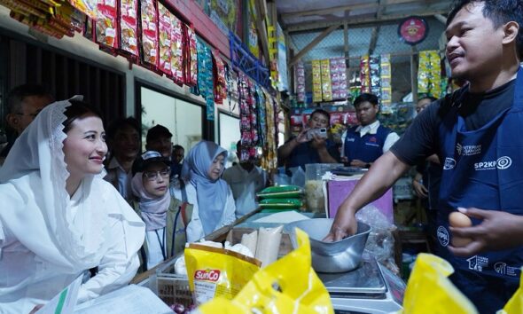 Pantau Bapok dan Harga MINYAKITA di Pasar Nusukan, Wamendag Roro Harap Pasokan Selalu Aman Terkendali